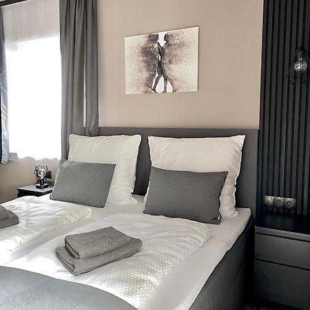 The Steakhouse - Guest Rooms 상트조한임퐁가우 외부 사진